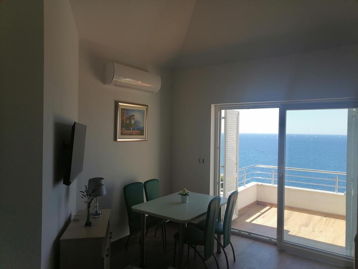 Apartments Villa Sibenik Primošten Kültér fotó