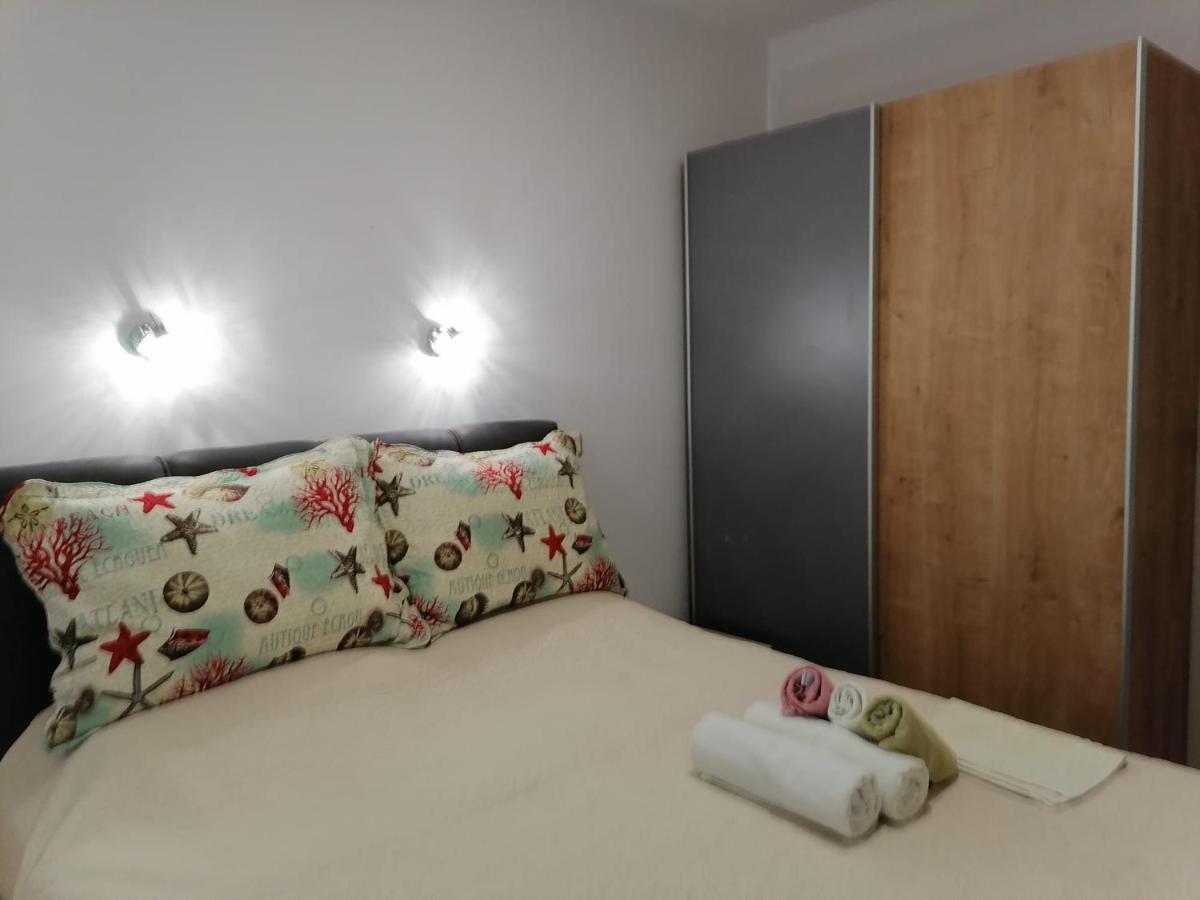 Apartments Villa Sibenik Primošten Kültér fotó