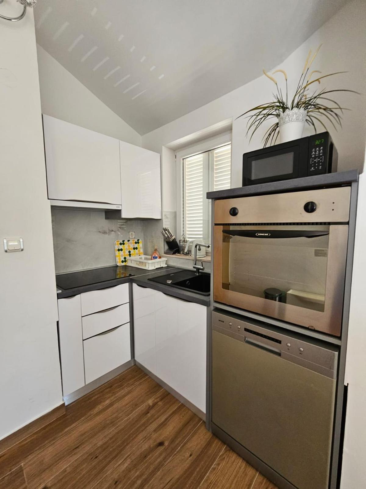 Apartments Villa Sibenik Primošten Kültér fotó